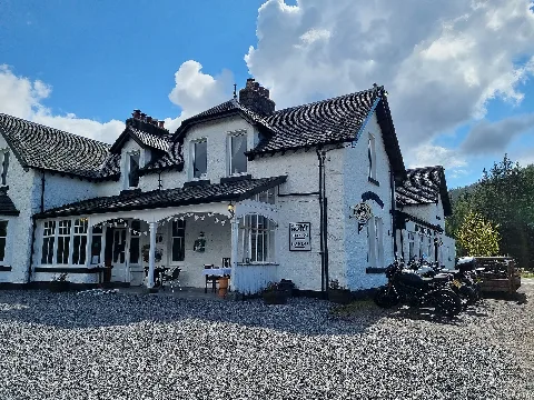 Whitebridge Hotel