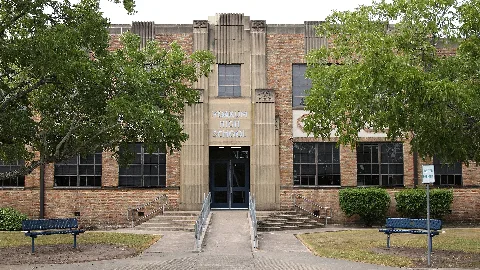 Yoakum High School Entrance