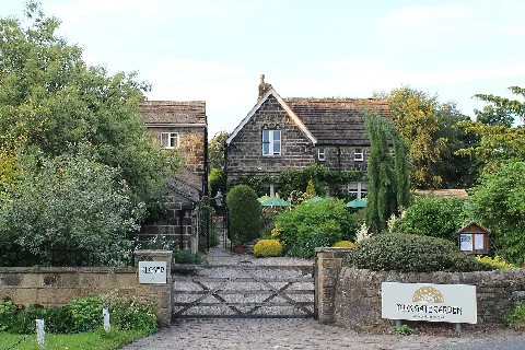 York Gate Garden 2019 07 16 (3)