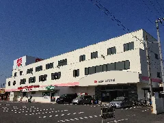0514レデイ薬局本社入り口外観