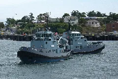 2Glen Tugs1