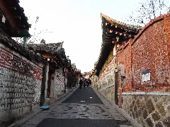 Area West Of Bukchon Hanok Village A