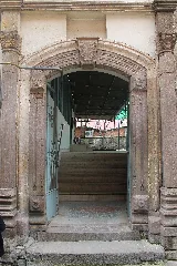 Balıkesir Cami Girişi