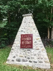 Battle Hill National Historic Site Cairn2