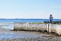 Belliveau Cove Lighthouse (2)
