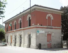 Canzo Stazione Ferr Lato Strada