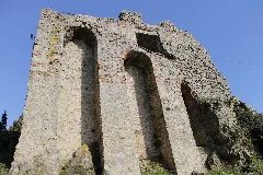 Dal Basso Verso L'alto