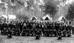 Group Portrait Of Civil War Veterans (6074460208)