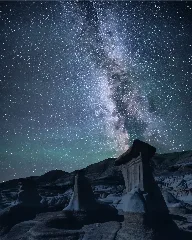 Hoodoos With Milky Way