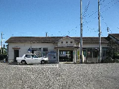Jrshikoku Kotoku Line T07 Itano Station Building 20100803