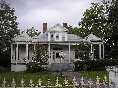 Leader Romansky House