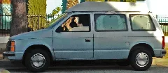 Minivan (Plymouth Voyager)