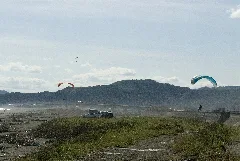 仁淀川河口：パラグライダー Panoramio