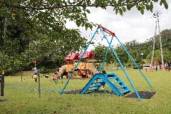 Parkje Voor Kinderen Bij Higashizawa Rozenpark In Murayama, Donderdag 22 September 2016 11：51