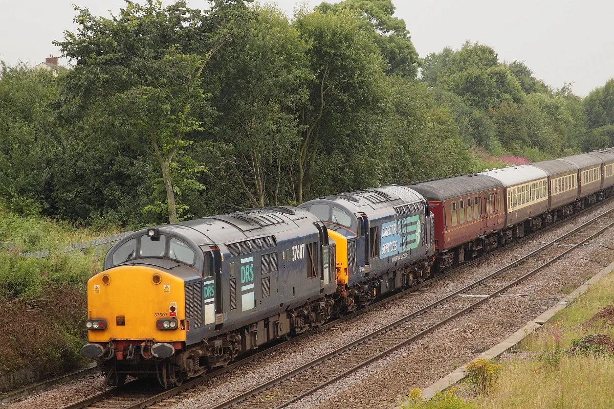 37604 & 37607 Westhouses
