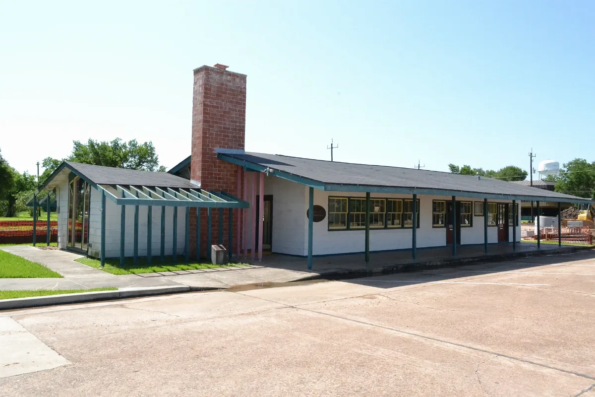 Alden B Dow Office, Lake Jackson, Tx