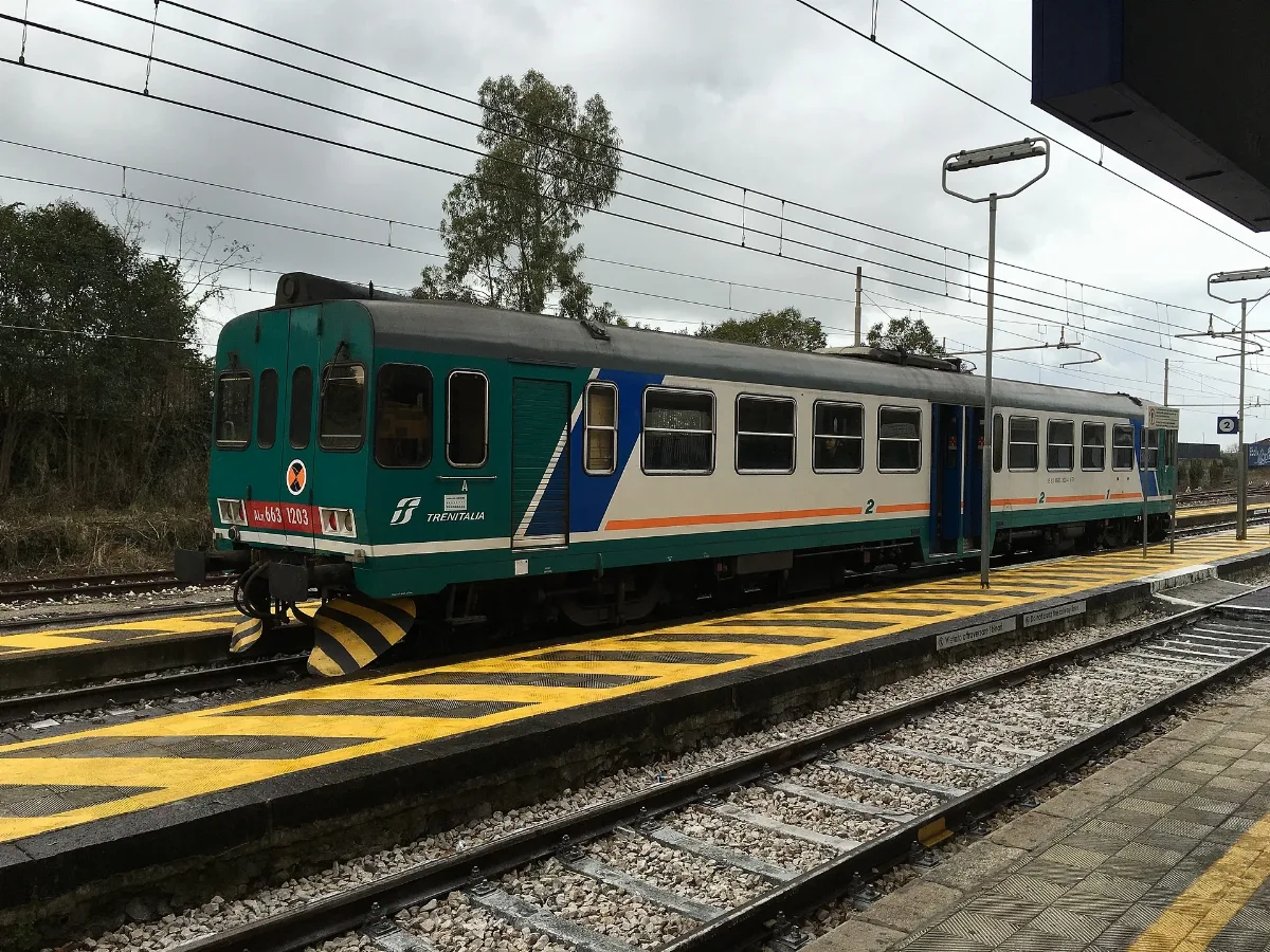 Aln663 1203Eboli1