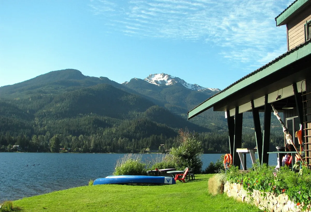Alta Lake Hosteling International Whistler ウィスラーユースホステル ＠ ウィスラーの 峰よりの風 さやかなり Panoramio