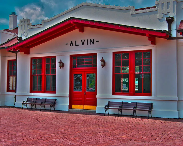 Alvin Rr Depot (5822129305)