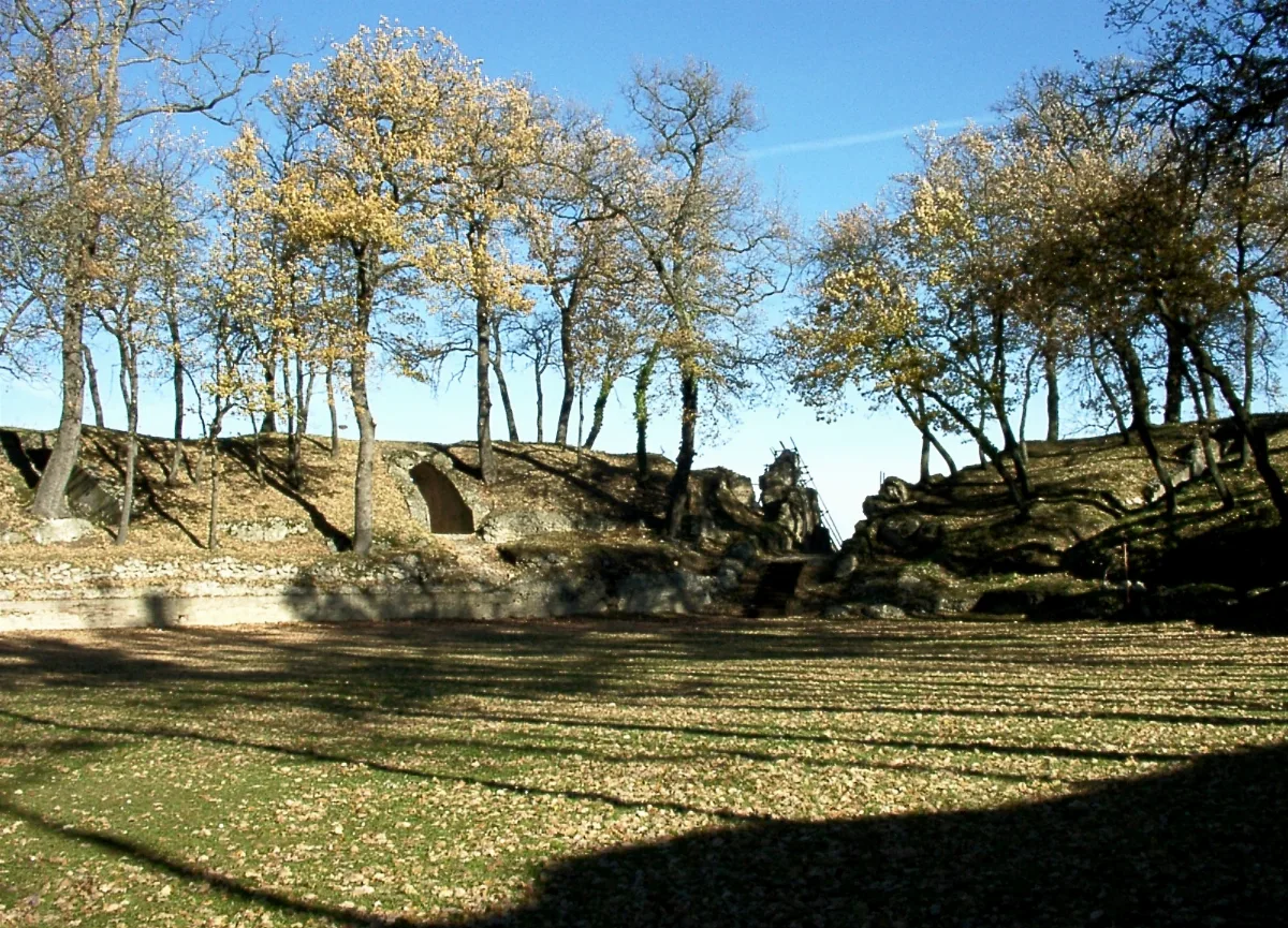 Anfiteatro Urbs Salvia2