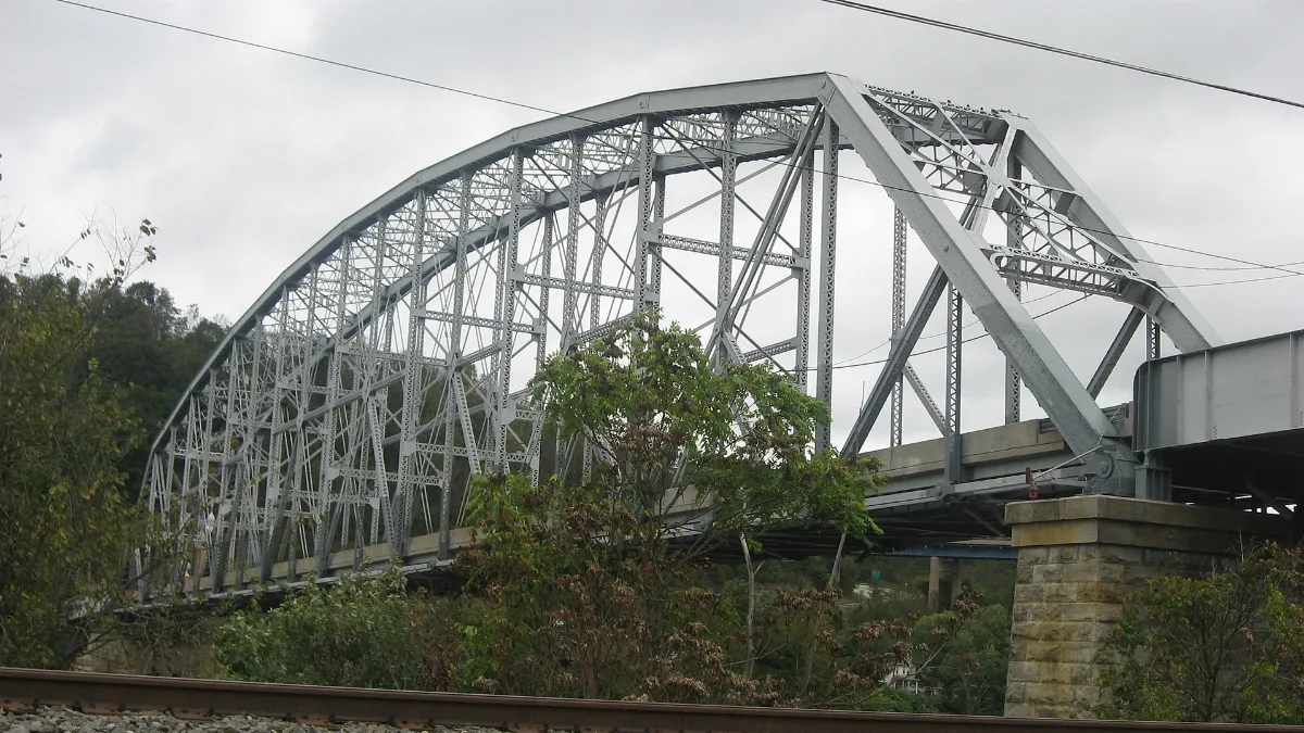 Brownsville Bridge, Western Side