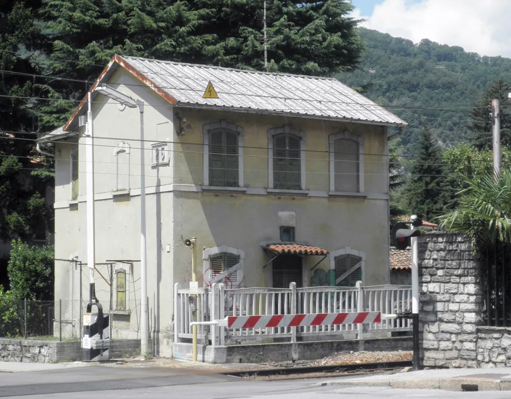 Canzo Stazione Ferr Casello