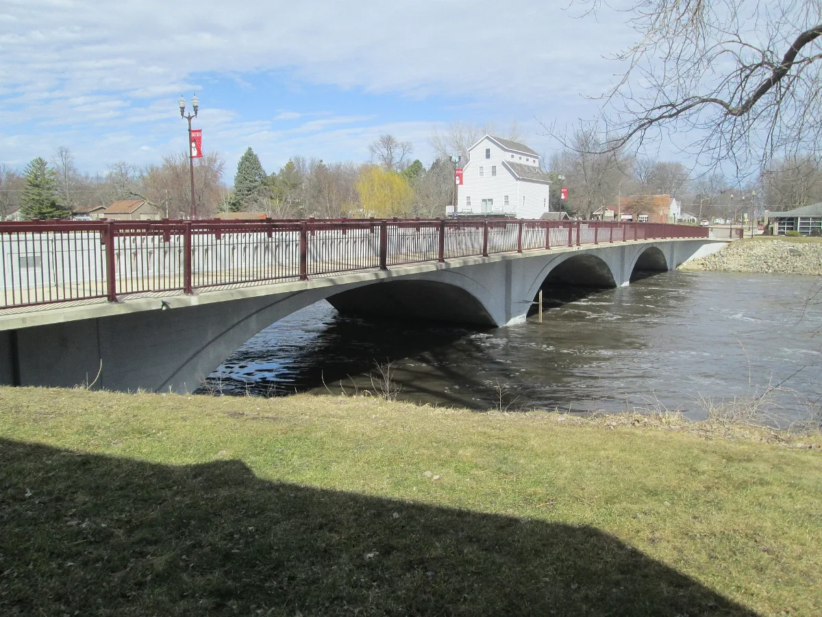 Cherry Street Bridge Over Shell Rock River