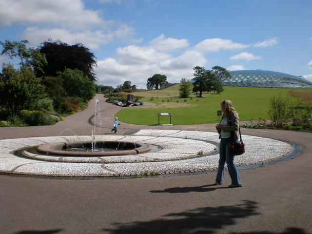 "Circle Of Decision" And Lower End Of Rill. Geograph.org.uk 496095
