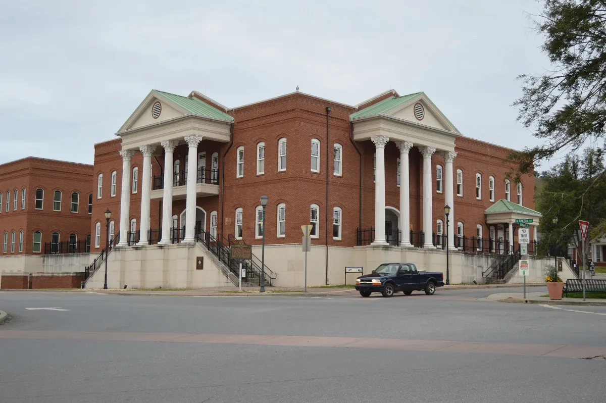 Gilmer County Courthouse From East