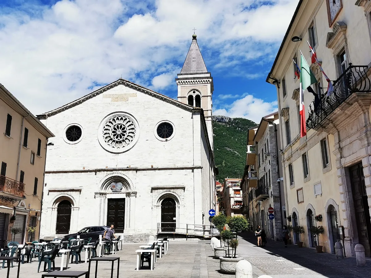 Gualdo Tadino Veduta 06