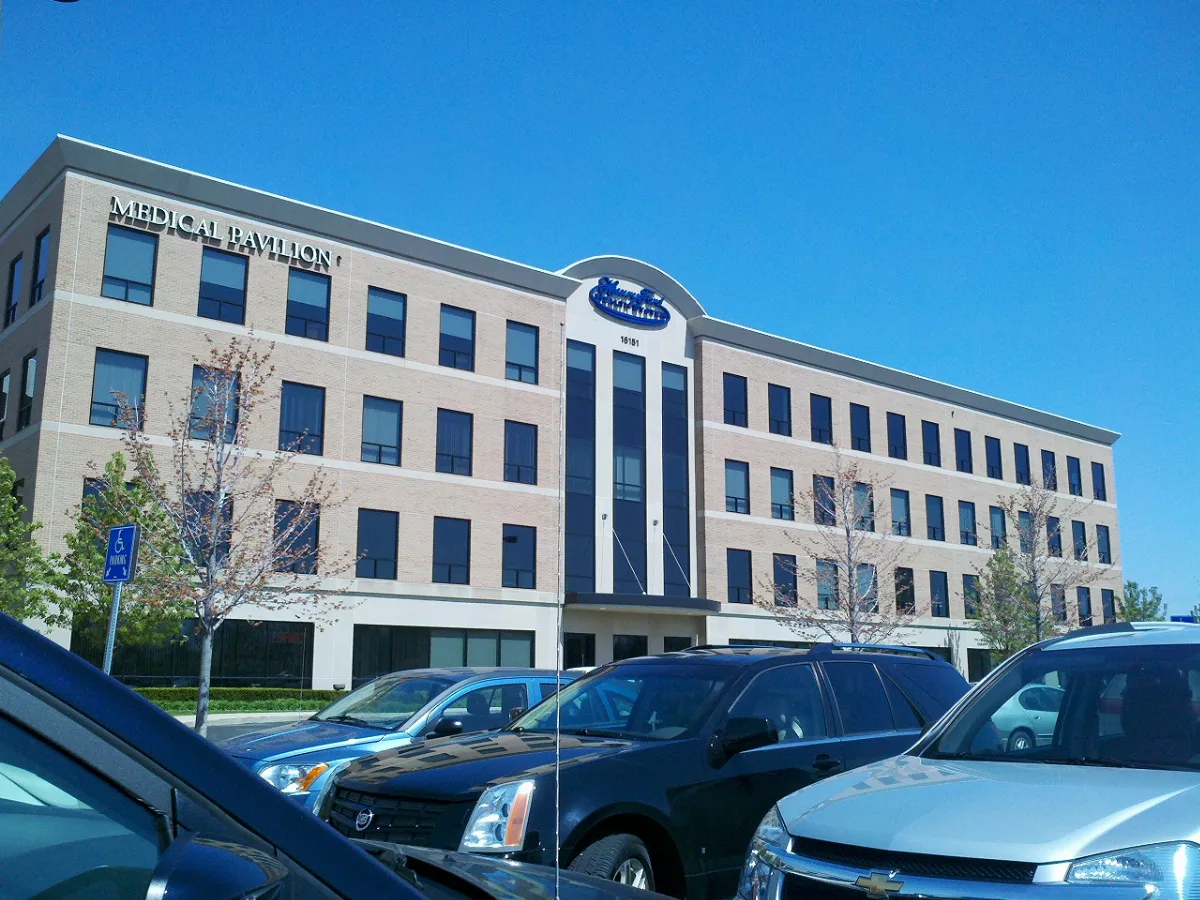 Henry Ford Medical Office Building 15855 19 Mile Road, Clinton Twp. Mi Panoramio