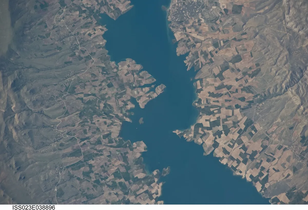 Iss023 E 38896 View Of Earth