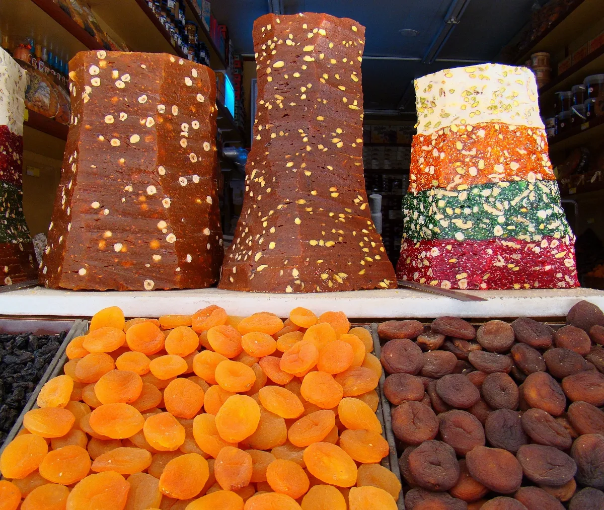 Malatya Aprikot Cakes