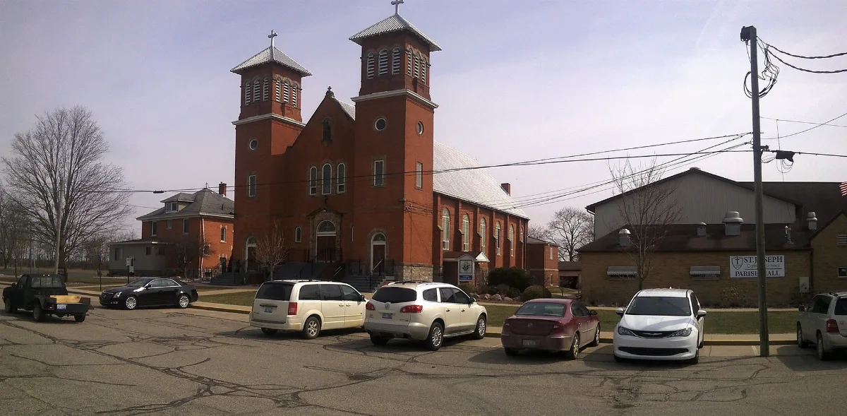 Pano2019April2Pewamo Michigan Saintjosephchurch