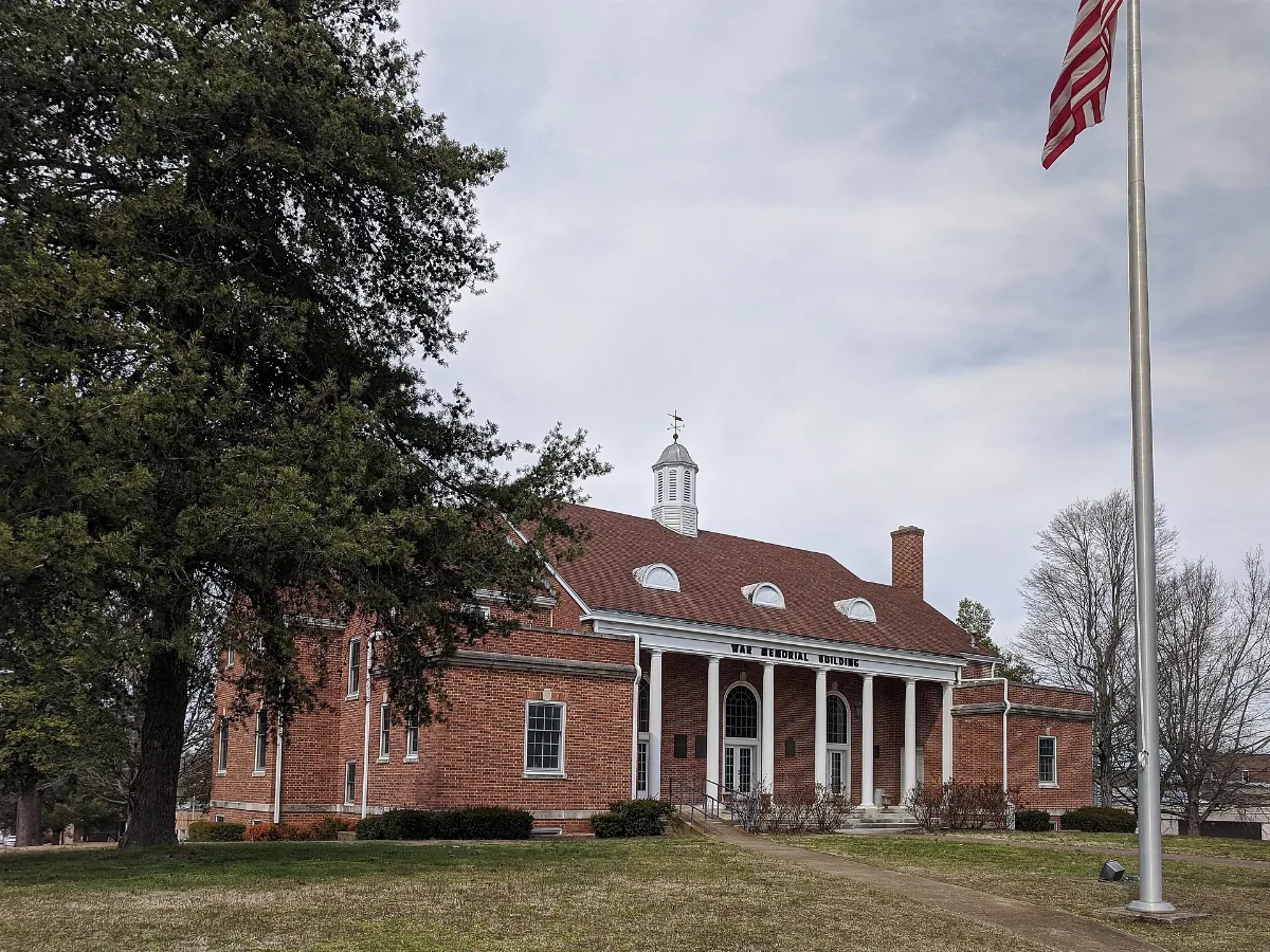 War Memorial Building, Dickson, Tennessee